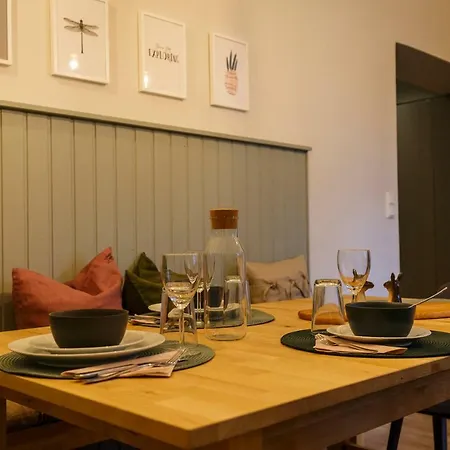 Apartman Blue Flat By Grazrentals Location & Free Parking