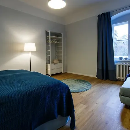 Blue Flat By Grazrentals Location & Free Parking Apartman