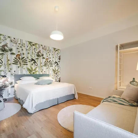 Blue Flat By Grazrentals 2 Bedrooms For Groups & Free Parking