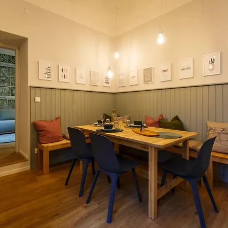 Blue Flat By Grazrentals Location & Free Parking * Γκρατς