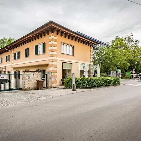 Blue Flat By Grazrentals Location & Free Parking Apartament *