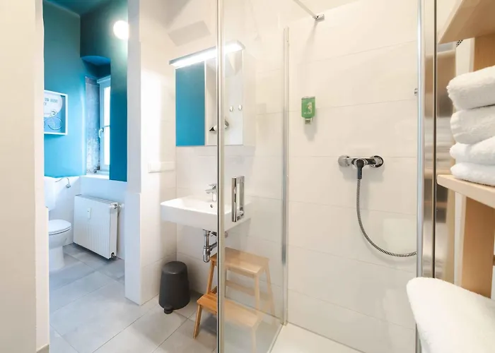 Blue Flat By Grazrentals 2 Bedrooms For Groups & Free Parking Διαμέρισμα *